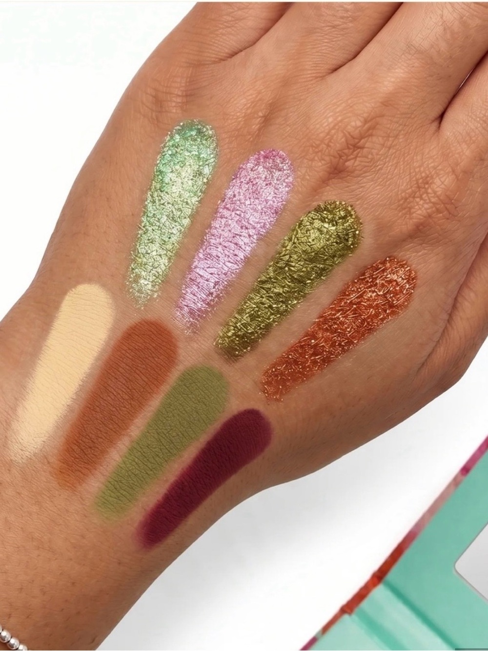 NWT Alamar Cosmetics, Princesa del Caribe eyeshadow palette